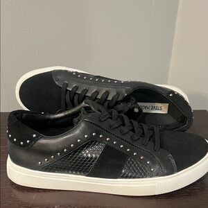 Steve Madden Black Sneakers